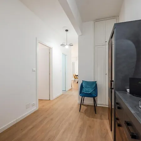 Apartment In Centro Pochi Minuti Dal Mare - Aria Condizionata *